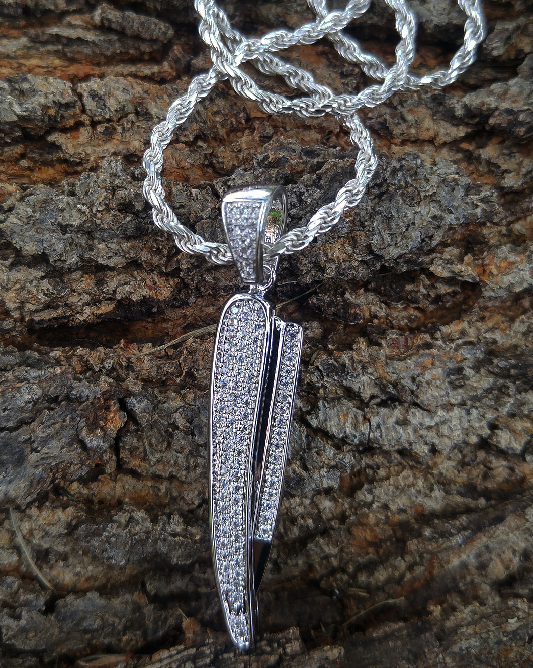 white gold finish barber BLADE and 24in rope chain